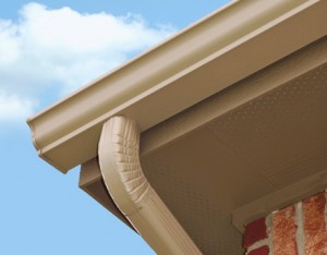 seamless eavestrough installation versus regular eavestrough installation